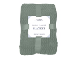 Wholesale Zig Zag Flannel Blanket 150 x 200cm Wholesale Zig Zag Flannel Blanket 150 x 200cm